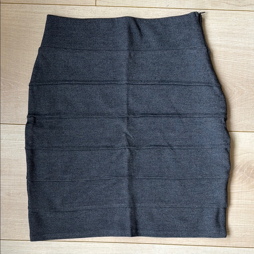 Elegant Gray Skirt